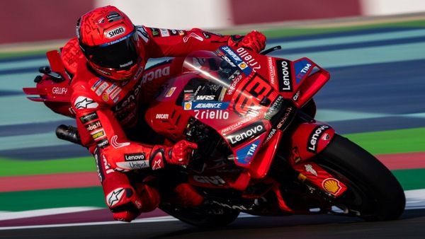 GP Qatar, Pecco a terra, Marc spietato: quarta Pole di fila per il 93