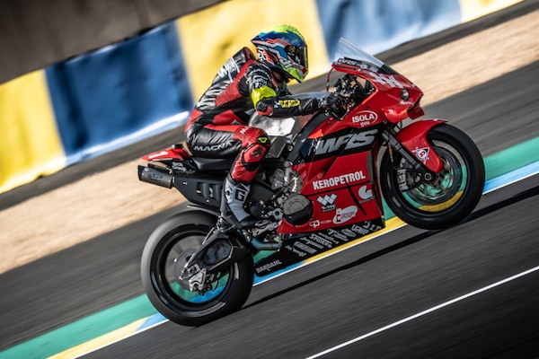 EWC, 24h Le Mans: ecco la Panigale V4 2025 del team Aviobike WRS