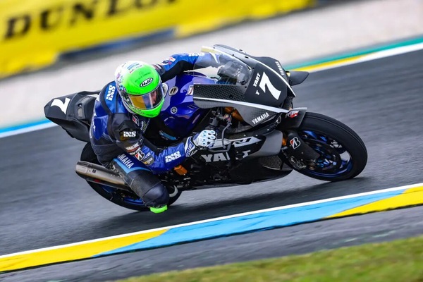 EWC 24h di Le Mans, 3^ ora: YART Yamaha al comando nel festival di cadute