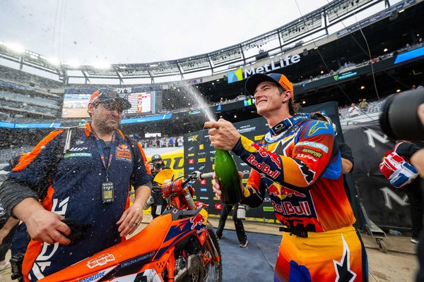 Supercross: Sexton imprendibile a East Rutherford
