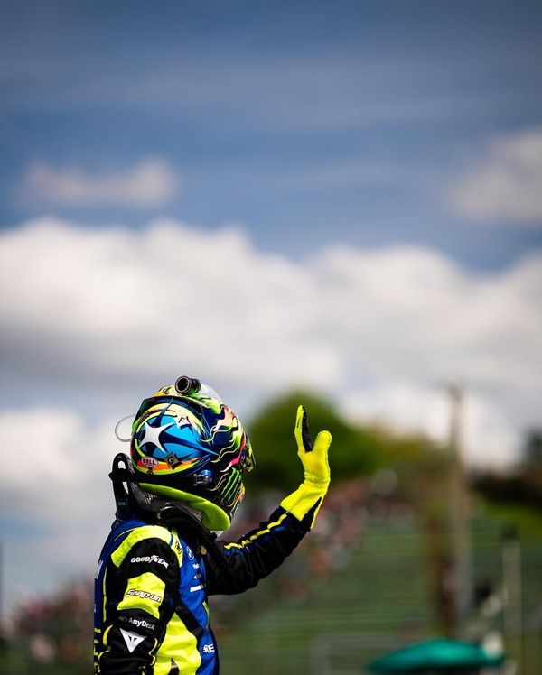 Valentino Rossi colpisce la Ferrari: ecco cosa è successo al "Dottore"