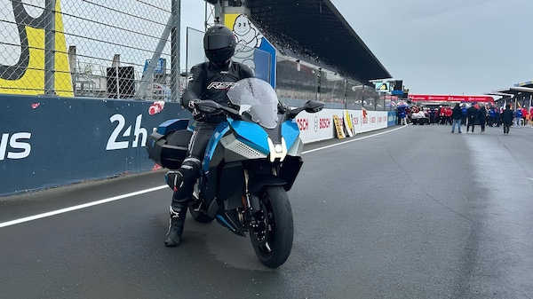 Kawasaki guarda al futuro: in azione a Le Mans con una moto a idrogeno