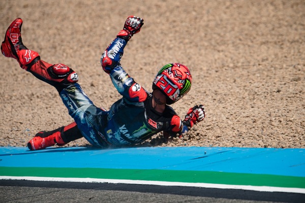 MotoGP Jerez, brutta caduta per Quartararo: le foto