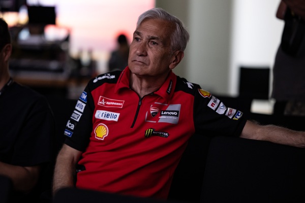 MotoGP, Davide Tardozzi sbalordito: "Con la carena che lo limitava Marc aveva un gran passo gara.”