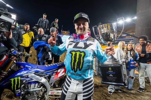 SX450: Webb a un passo dal titolo