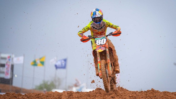 MXGP: KTM domina le qualifiche del Portogallo