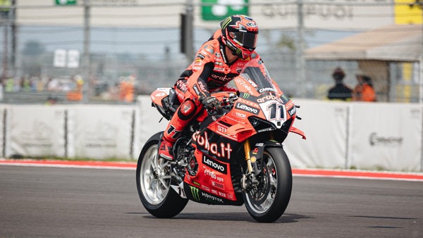 SBK Cremona, Gara 2: Bulega firma la tripletta, Toprak ancora 2°