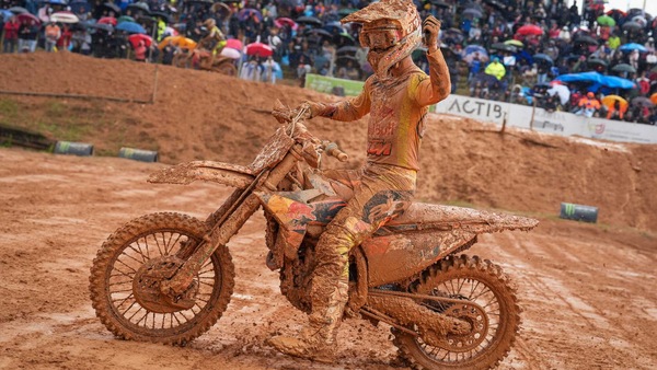 Portogallo: gara uno MX2 nel segno di Adamo