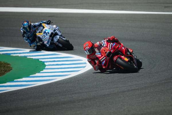 MotoGP, Alex Marquez guerra psicologica con Marc: "So come provocarlo. Bagnaia? Sta faticando"