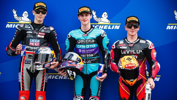 Moto3, qualifiche del GP Francia 2025: incredibile Quiles in pole position, 2° Pini!