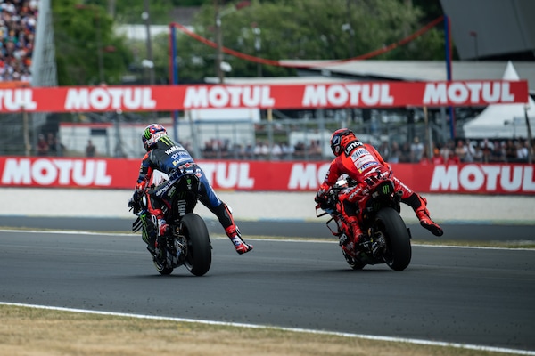 Sprint MotoGP Le Mans: il "race winning overtake" di Marc Marquez su Quartararo