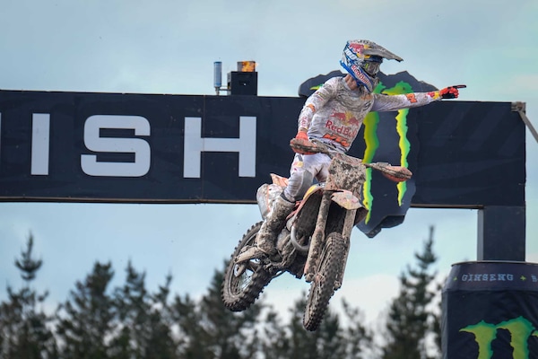 MX2: Adamo vince gara 2 ma la Spagna è di de Wolf