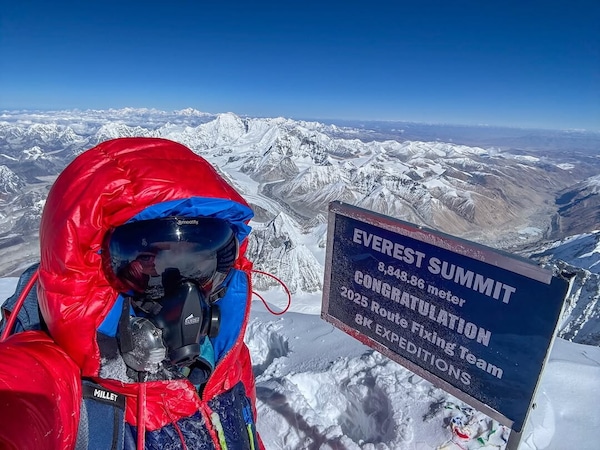 Karel Abraham dalla MotoGP alla vetta del Monte Everest