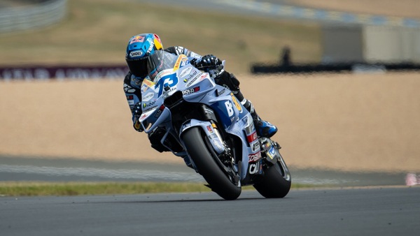 MotoGP: Alex Marquez al posto di Pecco Bagnaia in rosso? Il manager apre allo scenario