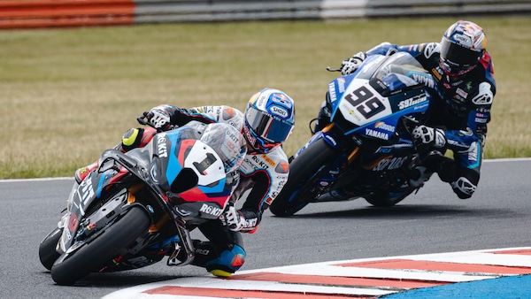 Sport in TV oggi 17 maggio: orari e programmazione SBK e non solo