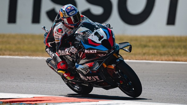 SBK Most: Bulega complica la vita a Toprak, ma anche la Superpole Race è del turco