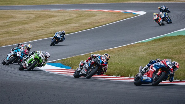 SBK, cambiare tutto per non cambiare nulla: BMW, Ducati e le penalità che scontentano tutti