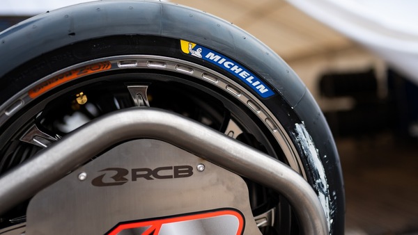 SBK, la rivoluzione: c'è la possibilità di vedere Michelin al posto di Pirelli dal 2027!