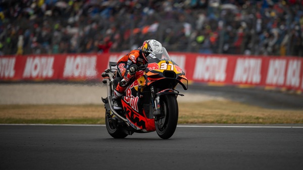 MotoGP, le ultimissime: Bajaj salverebbe KTM, ma il futuro in pista sarebbe da chiarire