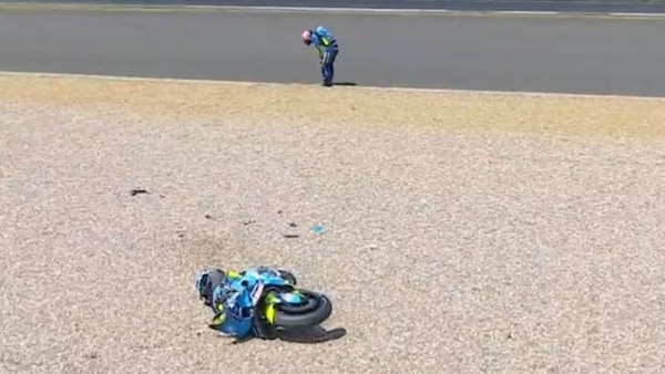MotoGP, bruttissimo volo di Ogura a Silverstone