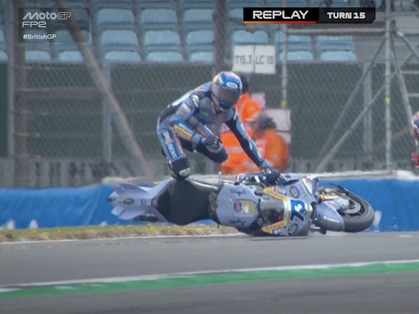 MotoGP, spaventoso high side di Alex Marquez a Silverstone: la sequenza