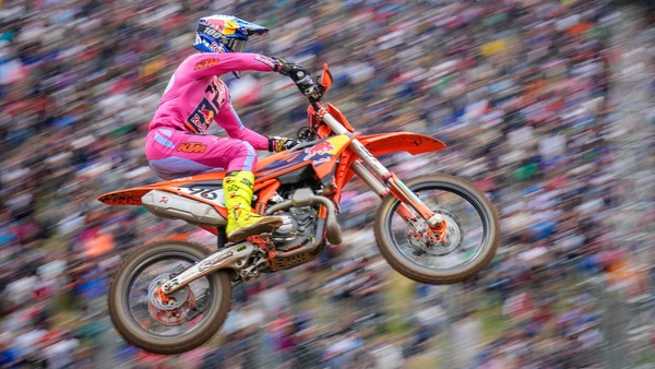 MXGP: Coenen vola alto in Francia