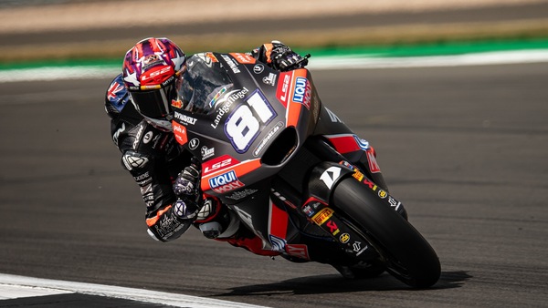Moto2 Silverstone: Senna Agius la spunta nel caos, Gonzalez out!