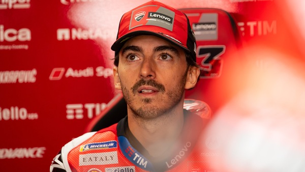 MotoGP Silverstone, Bagnaia: "Rivoluziono la moto e nulla cambia: la soluzione è ancora lontana"