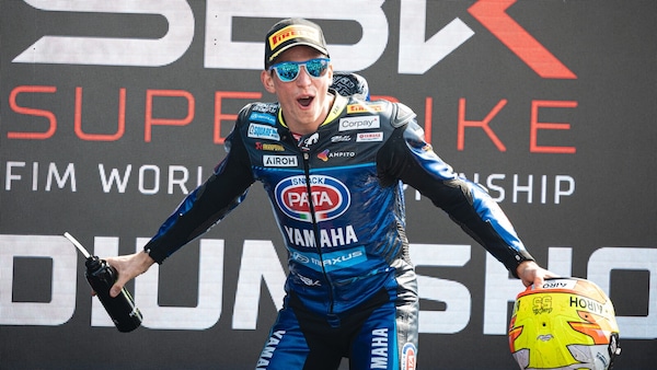 SBK, ufficiale: Locatelli insieme a Yamaha per altre due stagioni