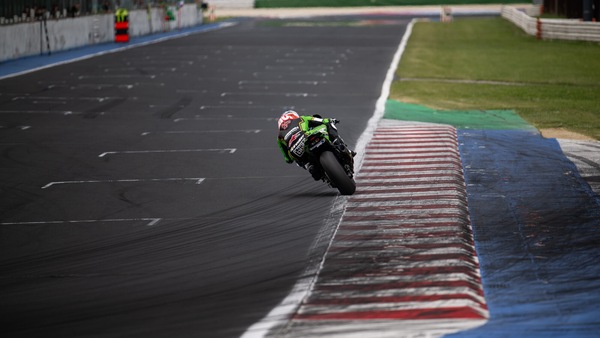 SBK LIVE, test a Misano: segui minuto per minuto l'azione