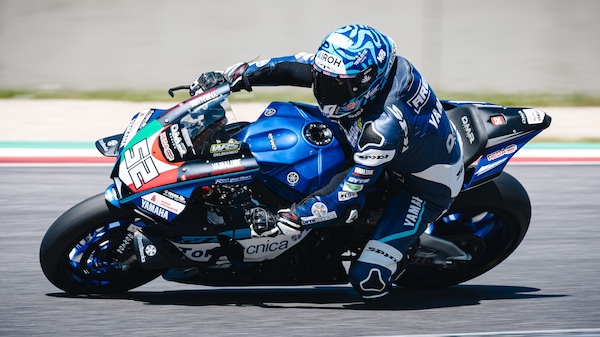 CIV SBK: Delbianco vince la volata con Pirro in Gara 1 al Mugello