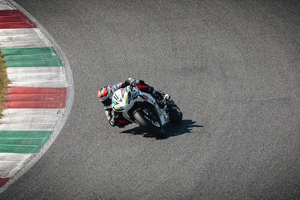 CIV Sportbike: Ieraci si conferma il più veloce e trionfa in Gara 2, a podio Grassia e Sorrenti