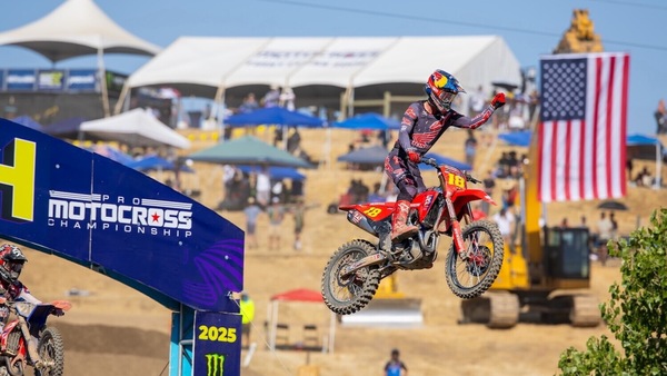 National: Lawrence e Deegan continuano la loro marcia