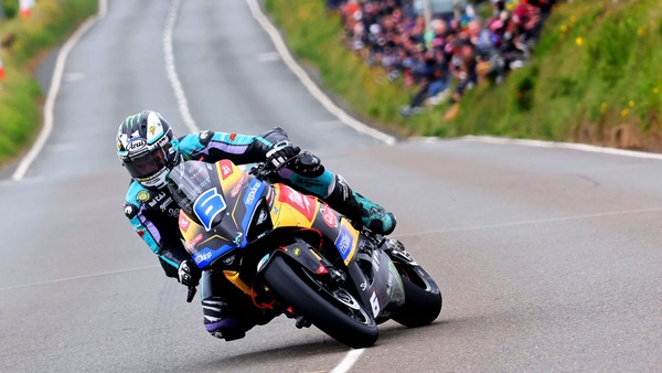 Tourist Trophy, non c'è due senza tre: Dunlop di nuovo al top in Supersport