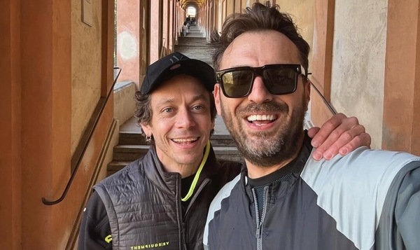 Cremonini inedito: “Valentino Rossi un punto di riferimento per me. Prima era 'più vaschiano'”