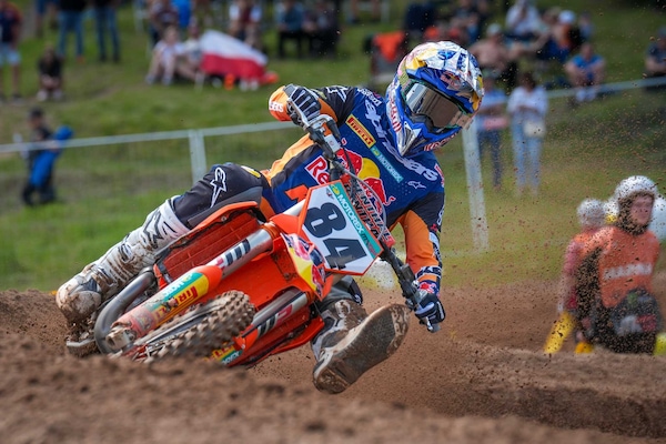 MXGP di Lettonia: Herlings firma la pole