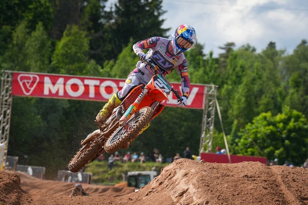MX2: Langenfelder vede rosso in Lettonia