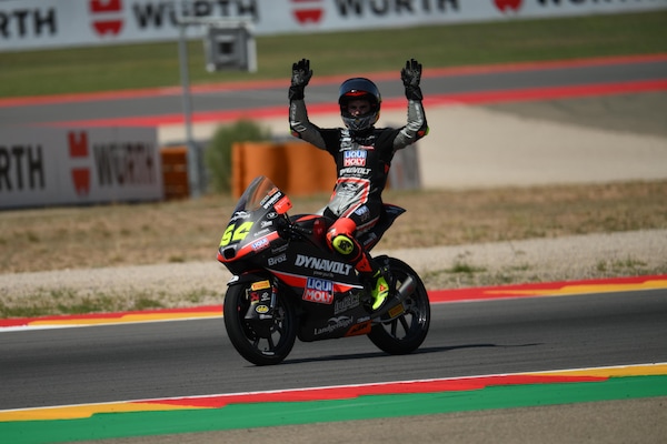 Moto3, GP Aragon: Muñoz vince al fotofinish, Lunetta quinto