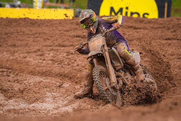 EMX125: Faure batte il cinque in Lettonia