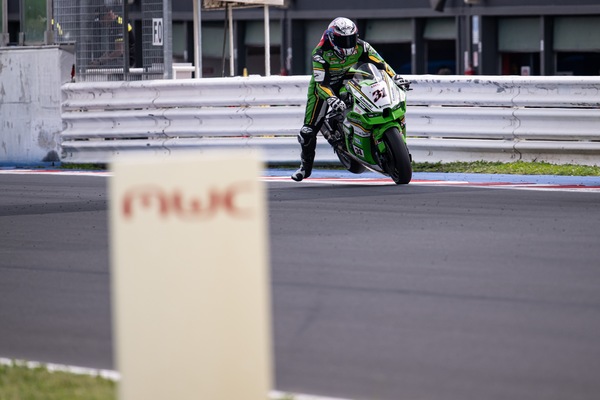 LIVE SBK Misano 2025: segui la giornata di prove libere minuto per minuto