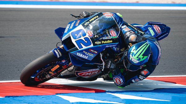 SSP Misano, che bagarre in Gara 1: Manzi rimonta e vince di forza