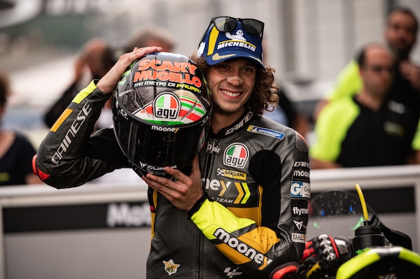 Mugello da paura! Bez, Pecco e non solo... I caschi speciali per il GP d'Italia
