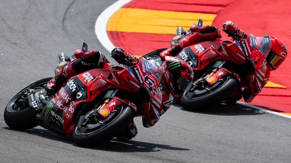 MotoGP, il Mugello chiama Bagnaia: sfida a Marquez per riaprire la corsa al titolo