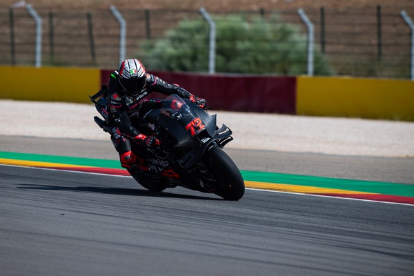 MotoGP, Aprilia: manichini dei piloti in galleria del vento