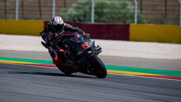 MotoGP, Aprilia: manichini dei piloti in galleria del vento