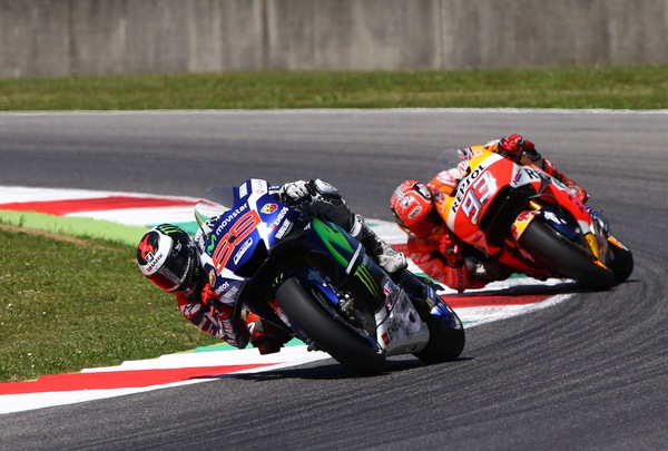 #RoadToMugello: 2016, la volata Lorenzo-Marquez ed il motore rotto di Rossi
