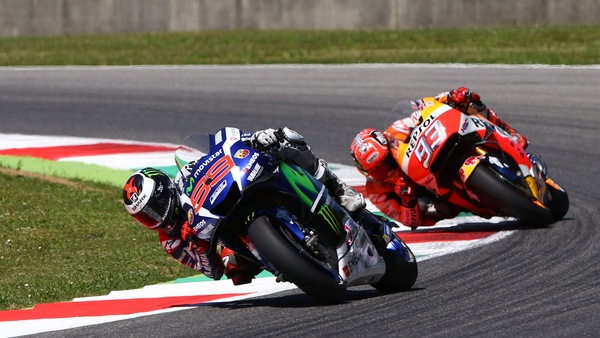 #RoadToMugello: 2016, la volata Lorenzo-Marquez ed il motore rotto di Rossi