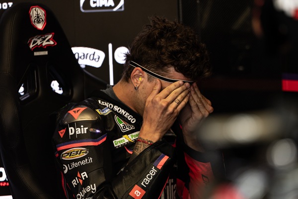 MotoGP, Bezzecchi: "Bella gara con un po’ di bagarre. Peccato per l'ala rotta, mi sono dovuto adattare"