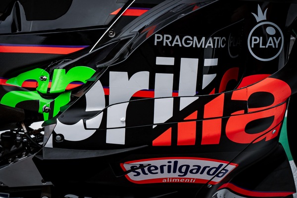MotoGP, Aprilia celebra il Mugello indossando il tricolore : le foto della livrea