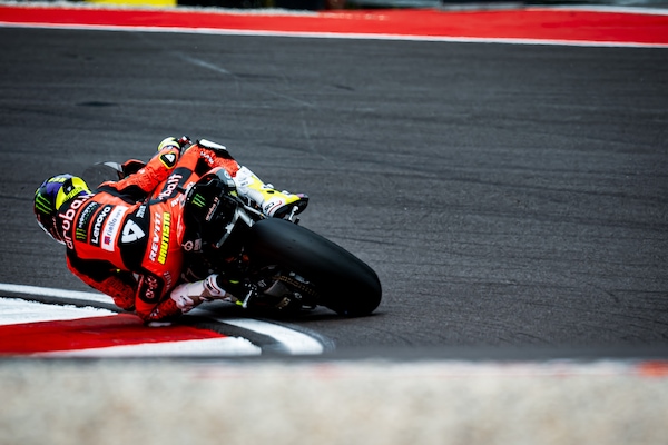 SBK LIVE, Test a Balaton Park per Bautista, Bassani e tanti altri: segui il track day in DIRETTA
